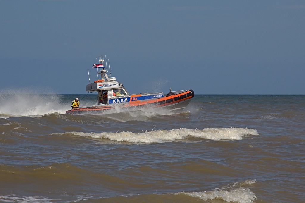 sar katwijk aan zee knrm evenement event festival reddingsdemonstratie search and rescue hulp Abraham Fock crashtender reddingsboot sos hulp in nood scheepsramp